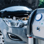 Polnjenje klima naprave v avtu