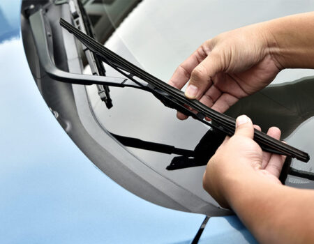 Menjava metlic brisalcev