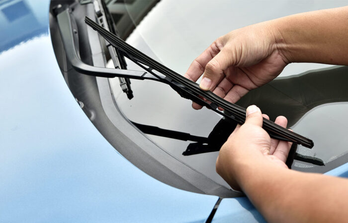 Menjava metlic brisalcev